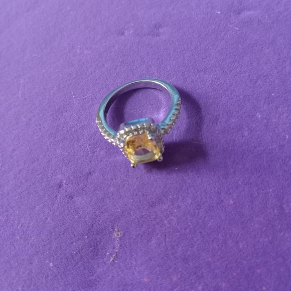 Yellow solitaire w cz accents - Picture 3 of 5